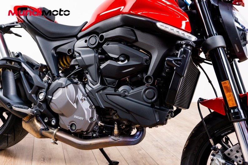 Motorbike image 4