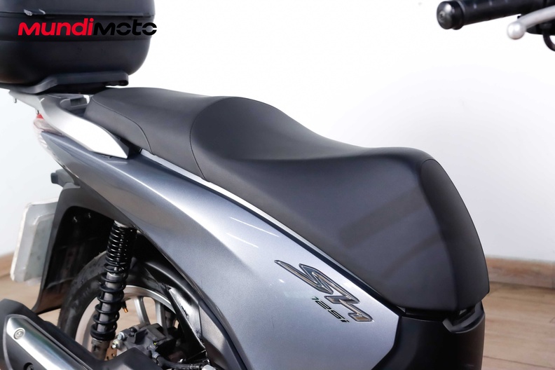 Motorbike image 13