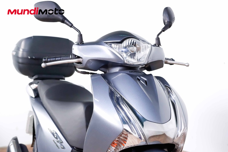 Motorbike image 4