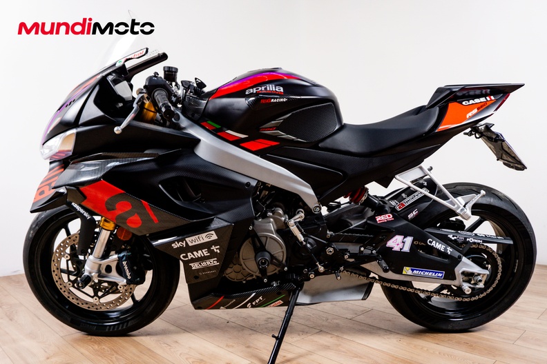 Motorbike image 5