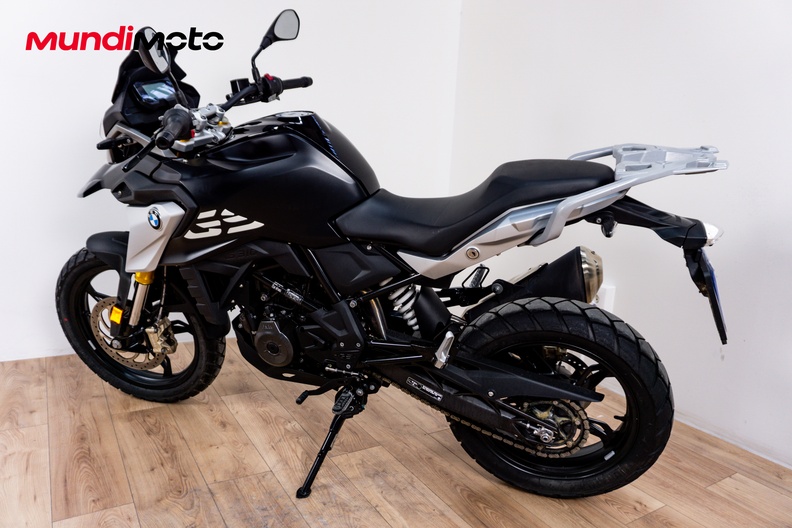 Motorbike image 7