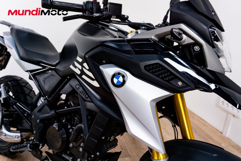 Motorbike image 4