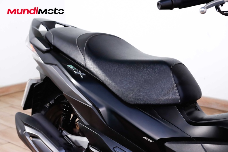 Motorbike image 13
