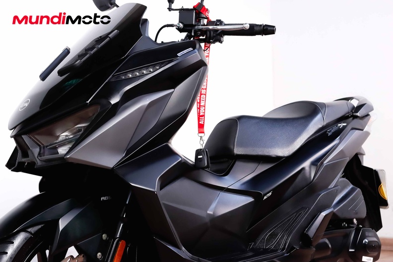 Motorbike image 8