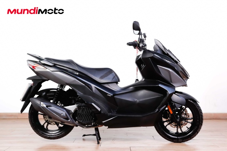 Motorbike image 0