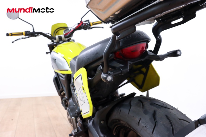 Motorbike image 8