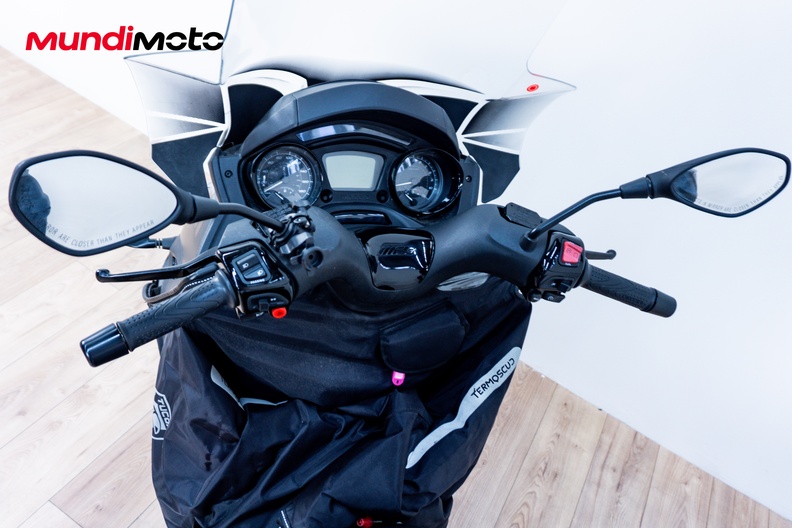 Motorbike image 10
