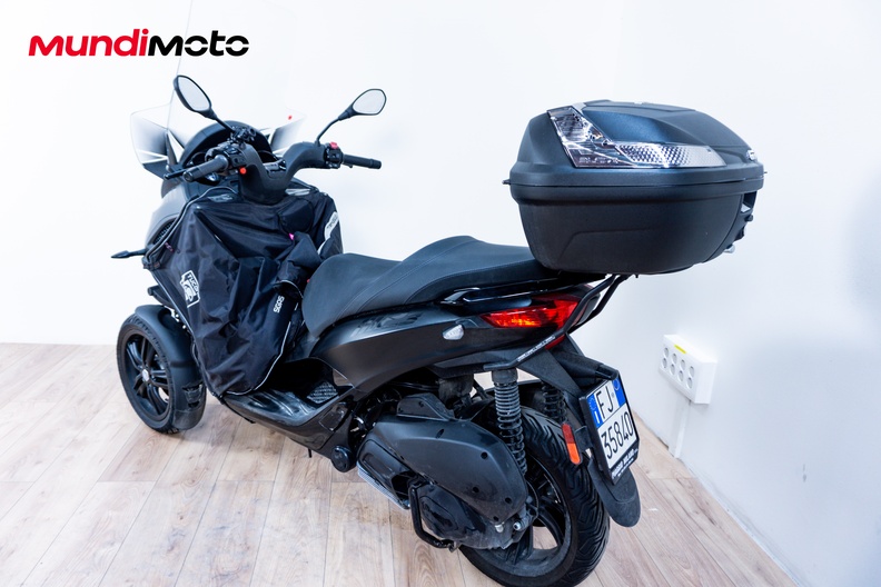 Motorbike image 7