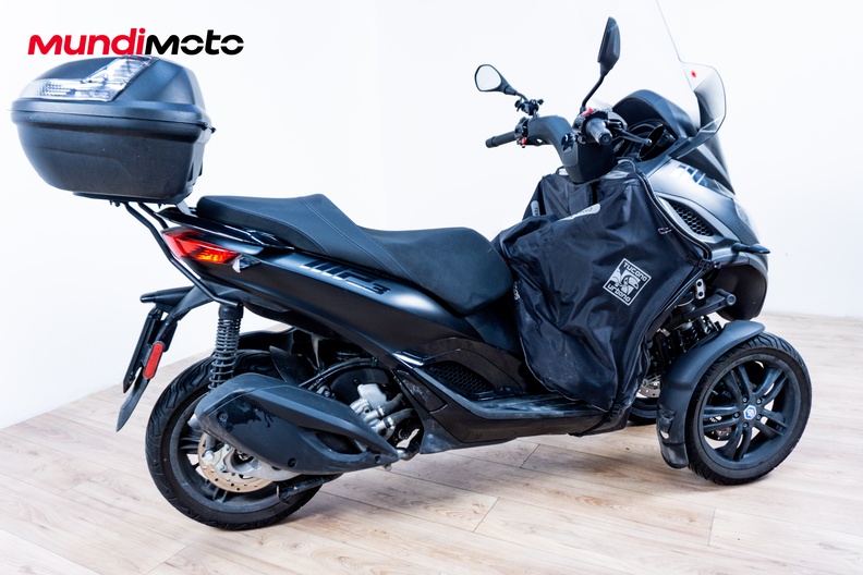 Motorbike image 2
