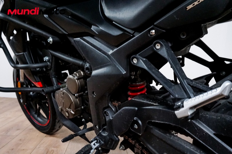Motorbike image 8