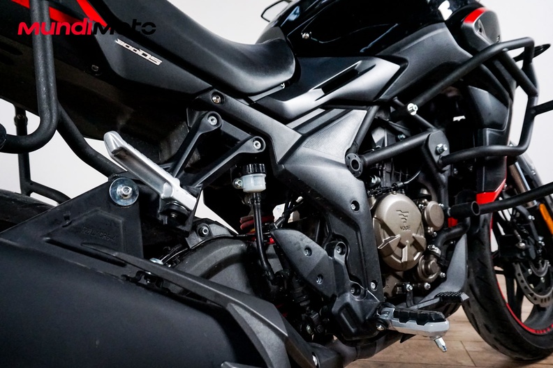 Motorbike image 4