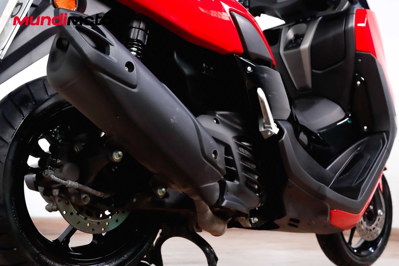 Motorbike image 3