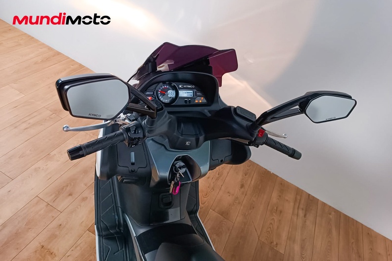 Motorbike image 10