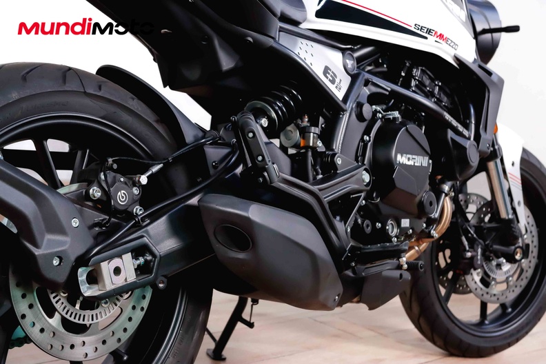 Motorbike image 3