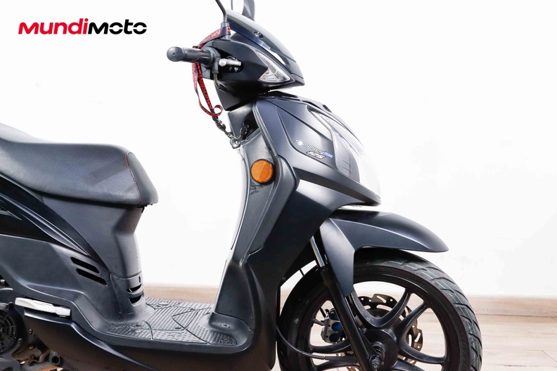 Motorbike image 12