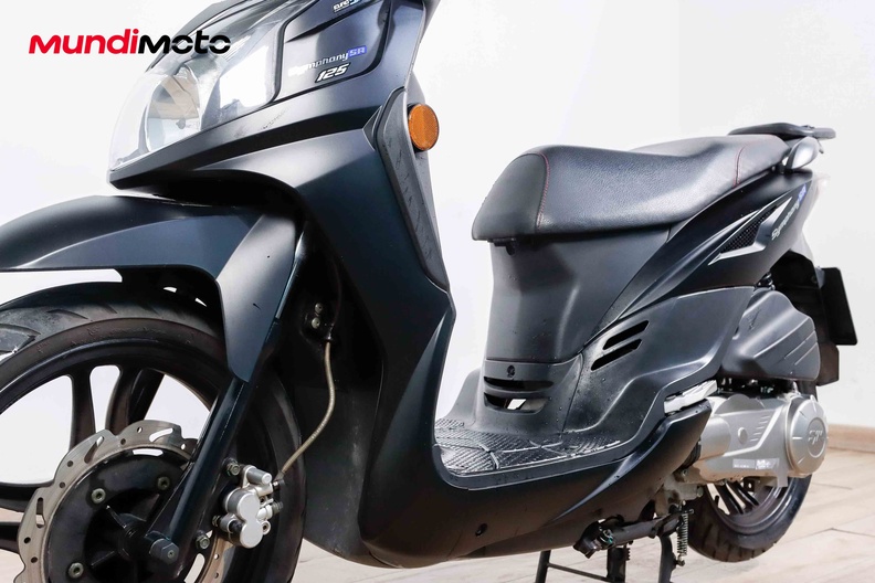 Motorbike image 9