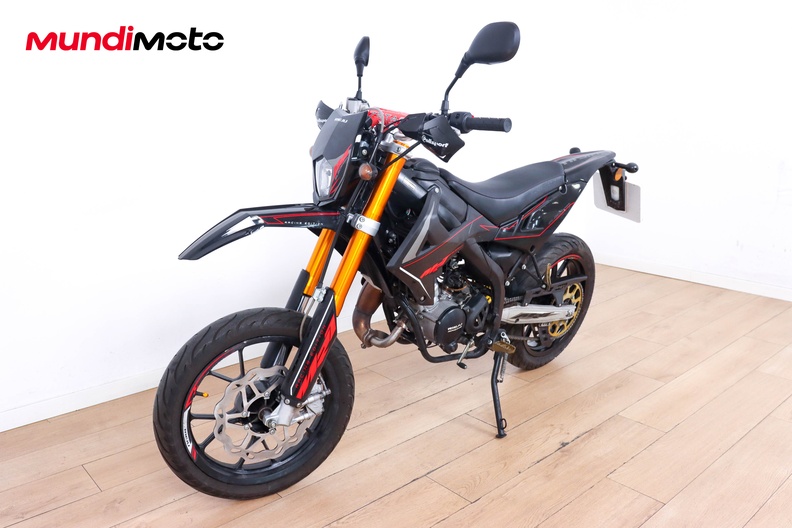Motorbike image 7