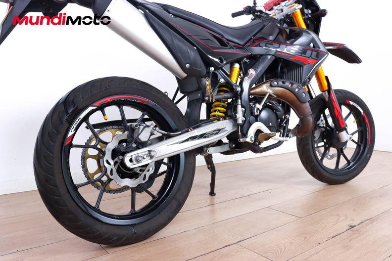 Motorbike image 3