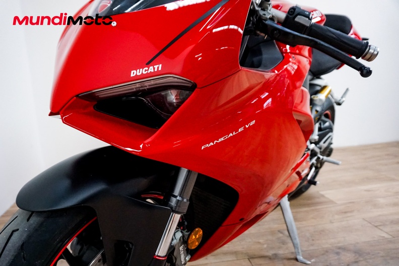 Motorbike image 9