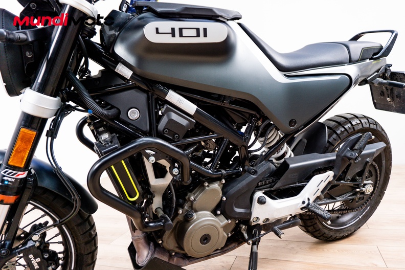 Motorbike image 9