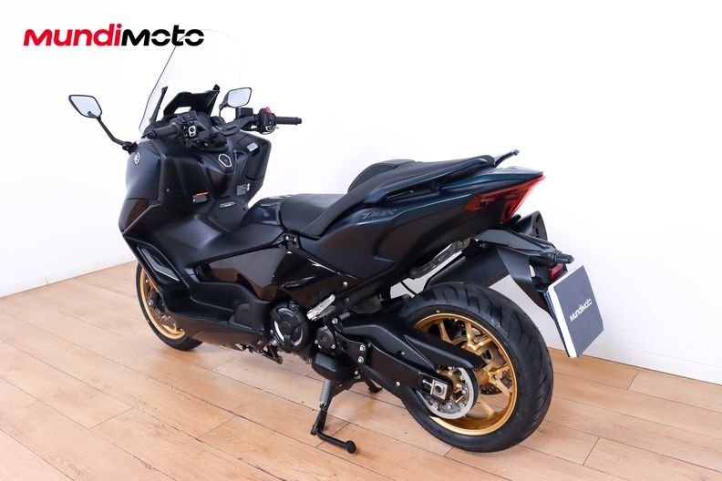 Motorbike image 6
