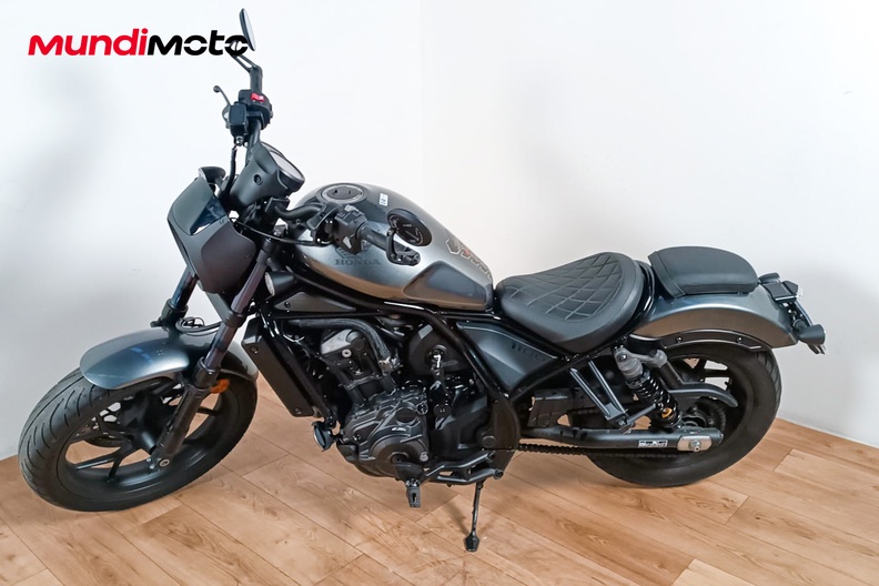 Motorbike image 5