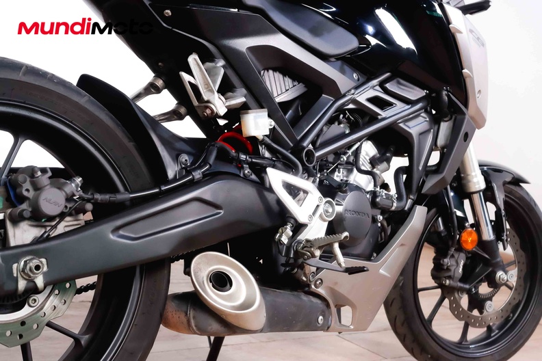 Motorbike image 3