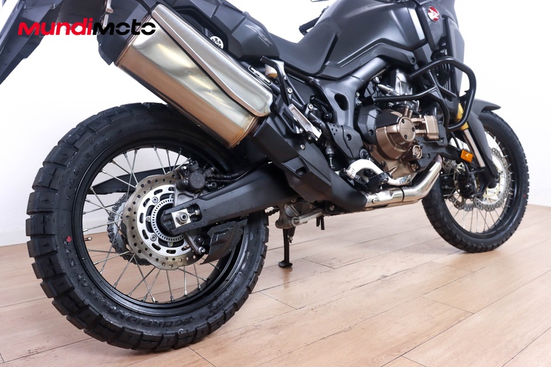 Motorbike image 3