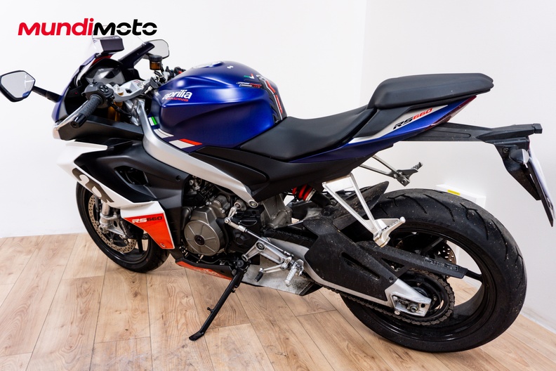 Motorbike image 7