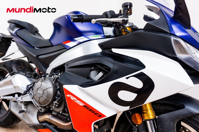 Motorbike image 4
