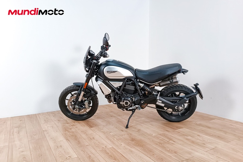 Motorbike image 5