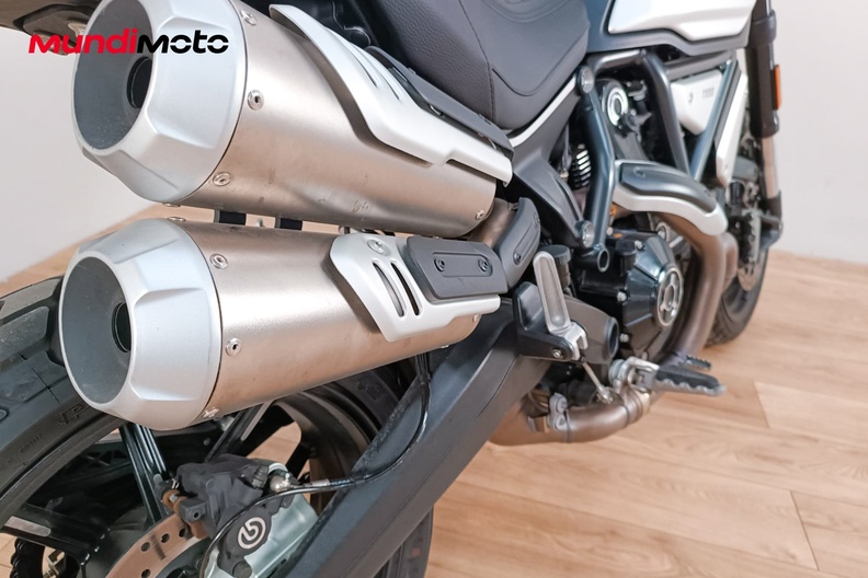 Motorbike image 3