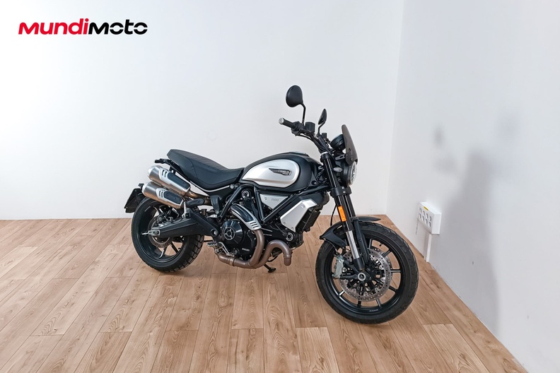 Motorbike image 1