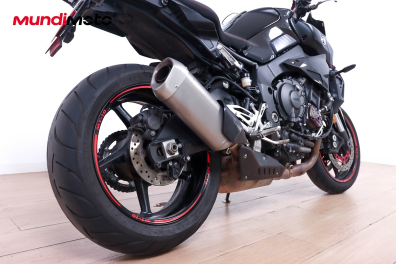 Motorbike image 3