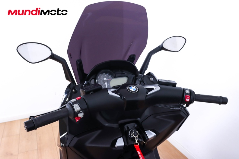 Motorbike image 10