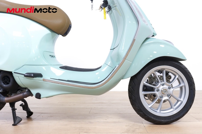 Motorbike image 12