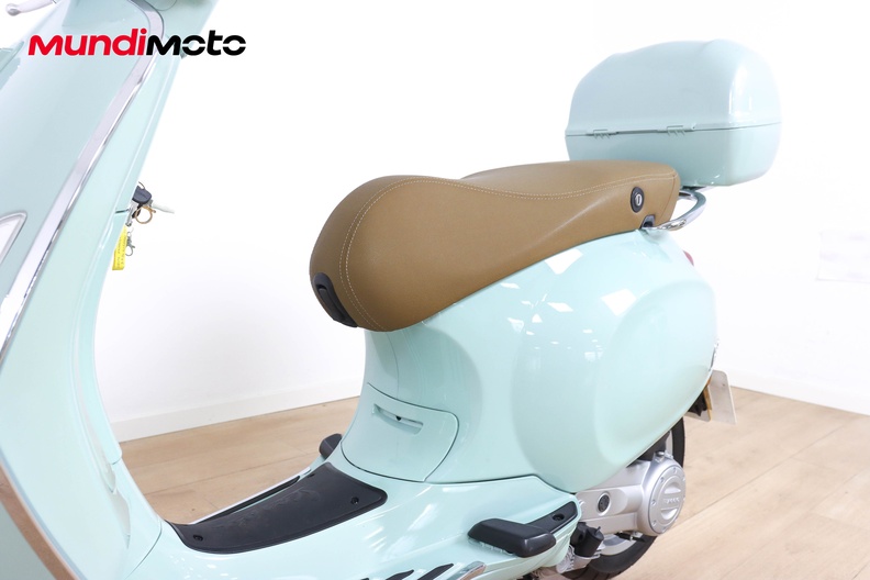 Motorbike image 8