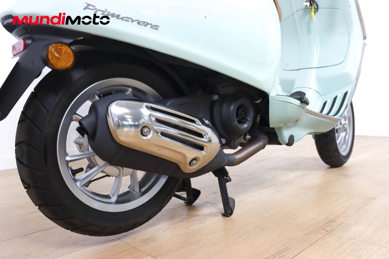 Motorbike image 3