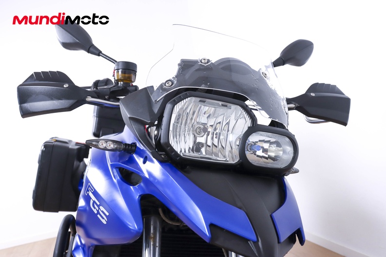 Motorbike image 4