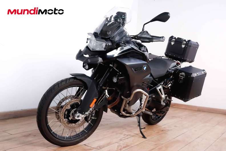 Motorbike image 7
