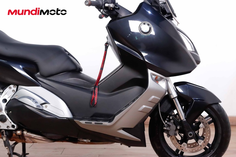 Motorbike image 12