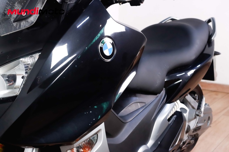 Motorbike image 8