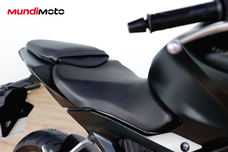 Motorbike image 13