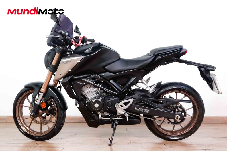 Motorbike image 5