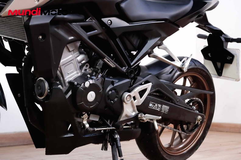 Motorbike image 8