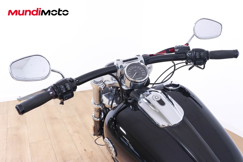 Motorbike image 10