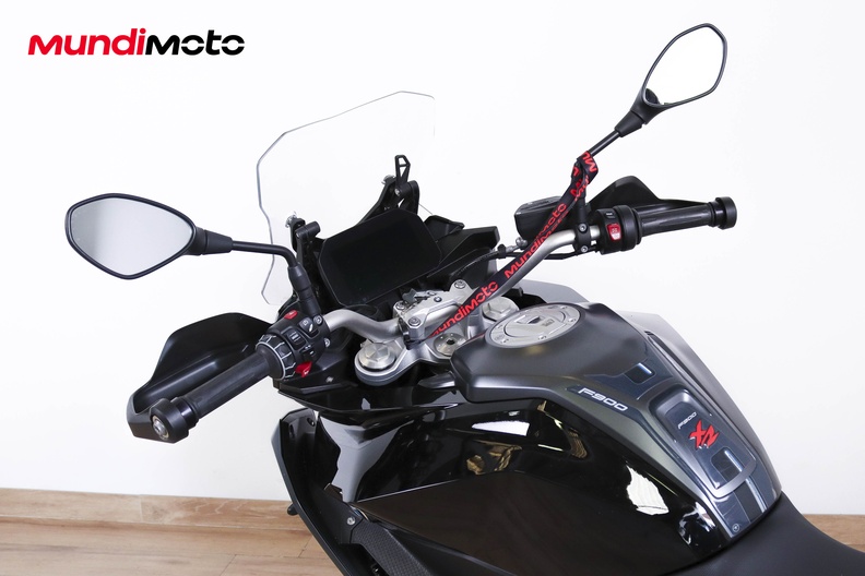 Motorbike image 10