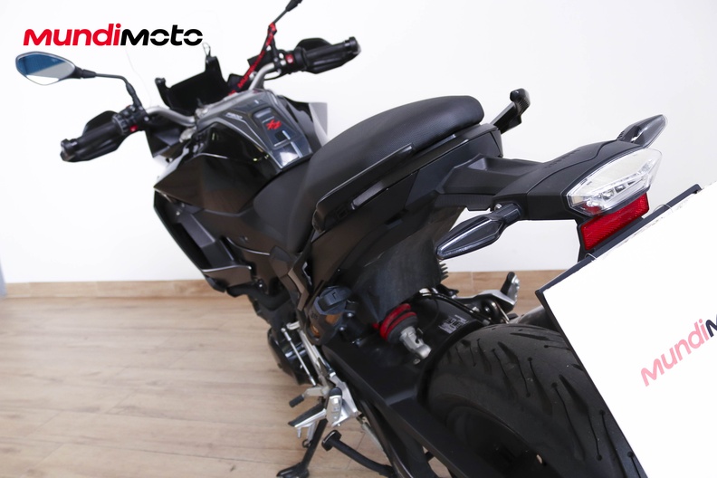 Motorbike image 9