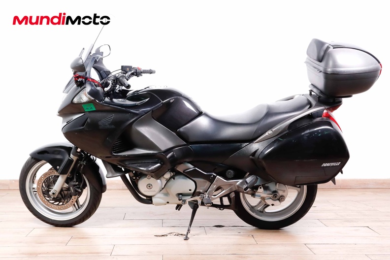 Motorbike image 5