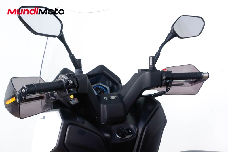 Motorbike image 10